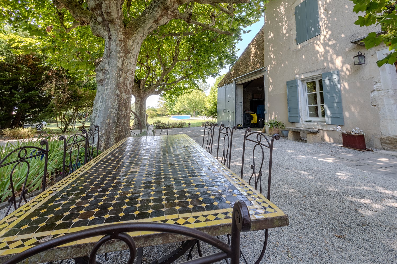 Terrasse pour les repas