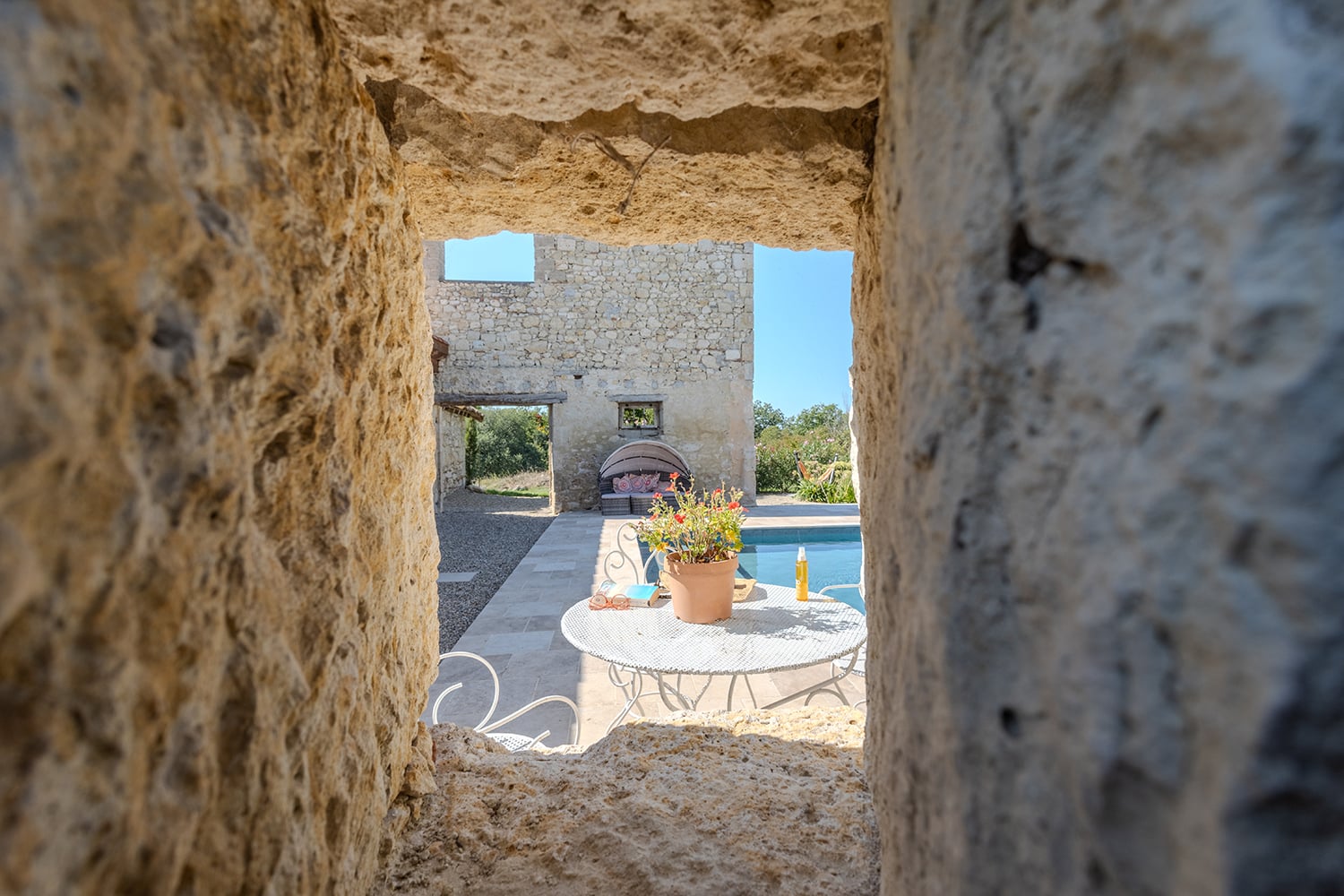 Vue de la piscine privée chauffée