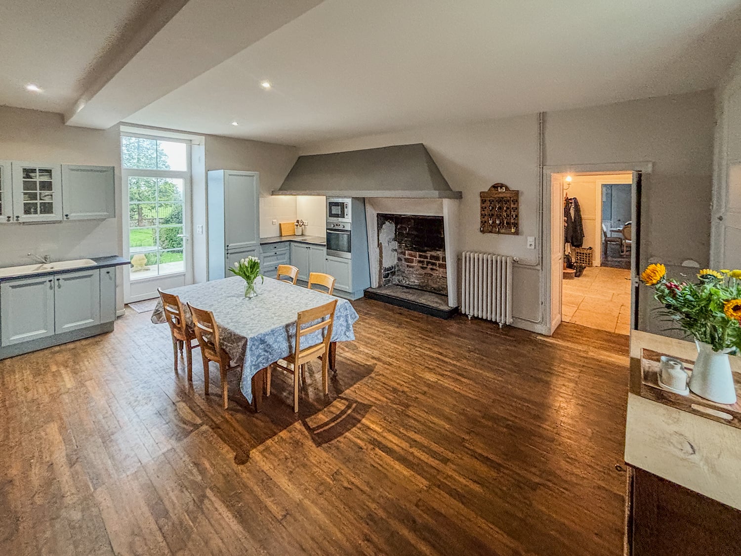 Kitchen | Holiday country home in Ambérac