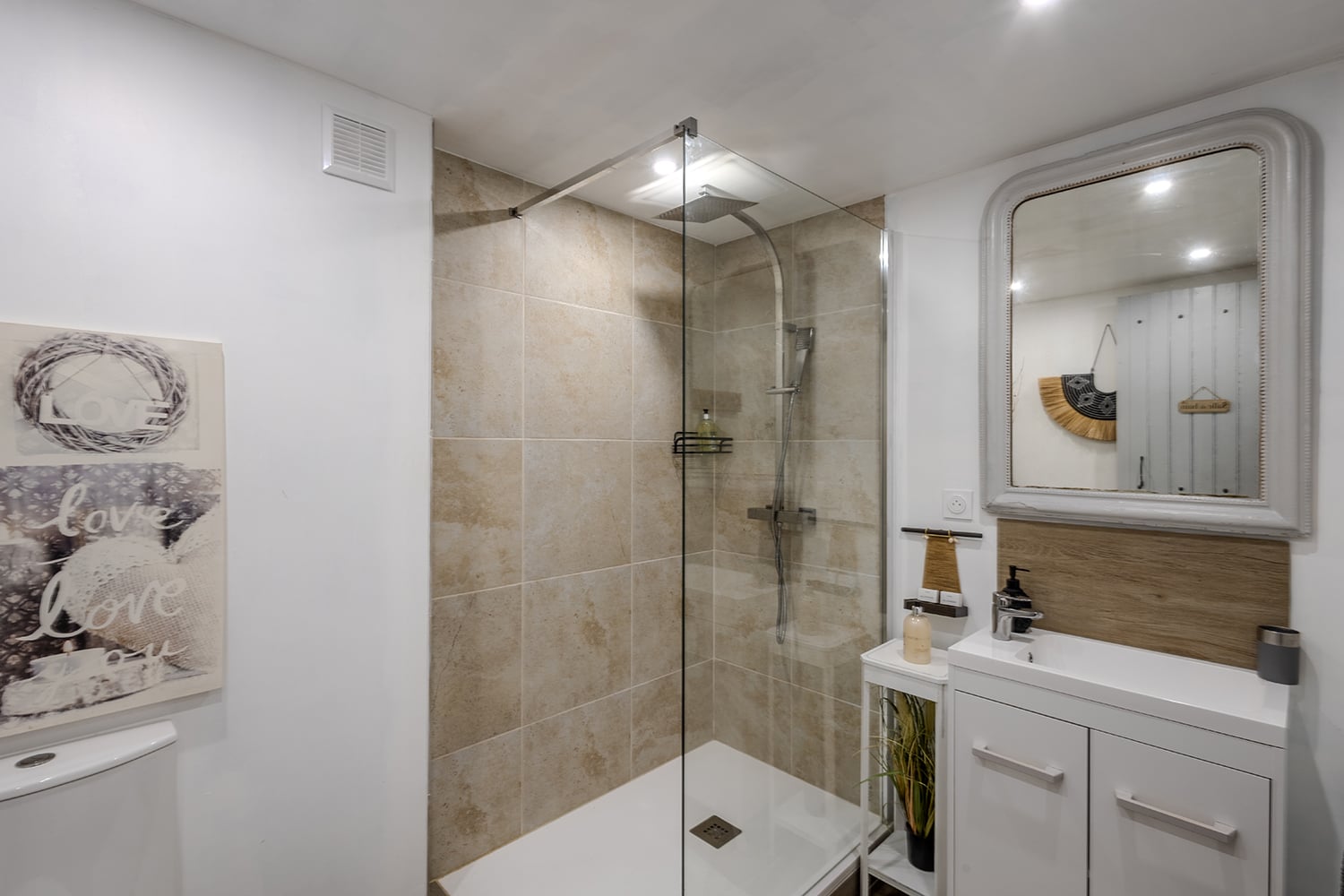 Salle de bain | Gîte de vacances à Villarzel-du-Razès