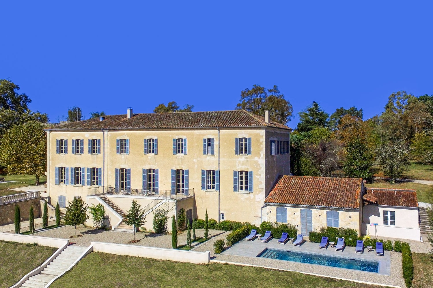 Château de vacances à Montréal avec piscine privée