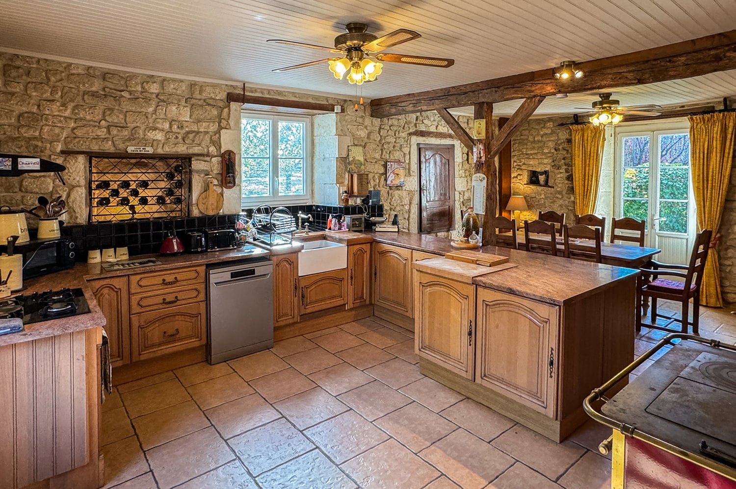Kitchen | Holiday home in Nouvelle-Aquitaine