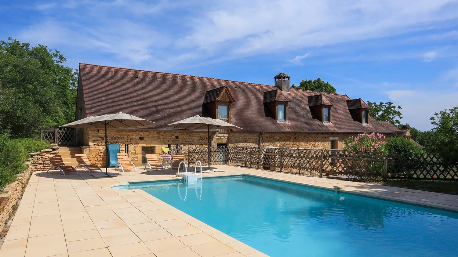 Maison de vacances avec piscine privée en Dordogne