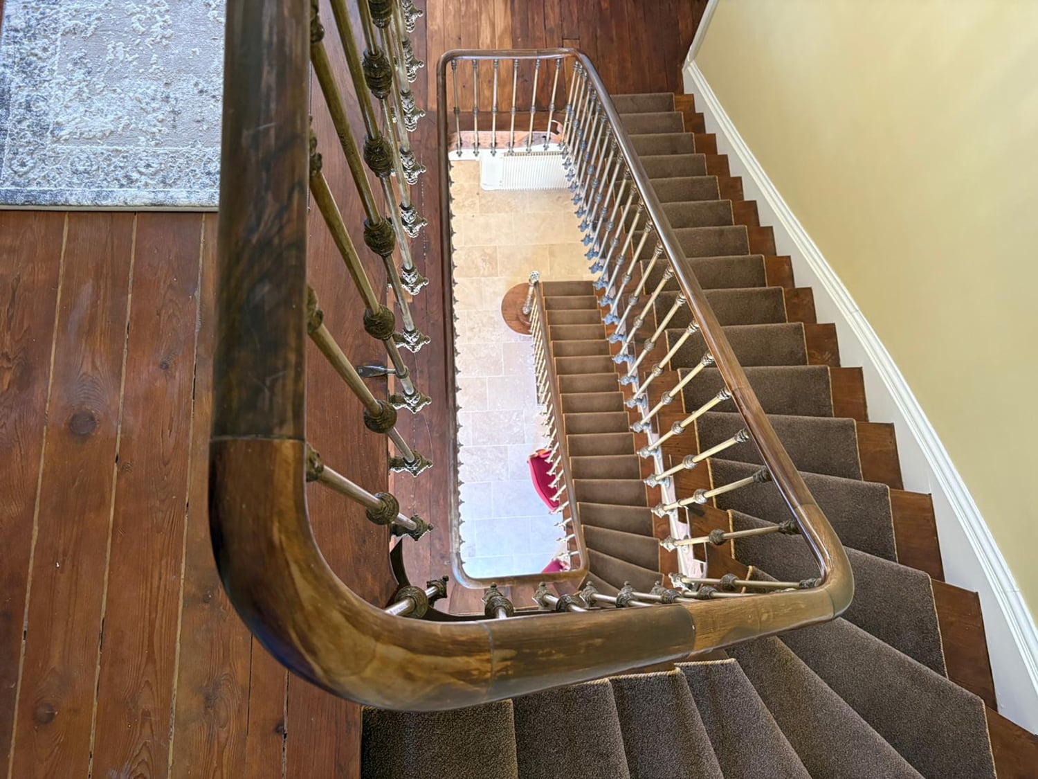 Escalier | Château de vacances en Nouvelle-Aquitaine