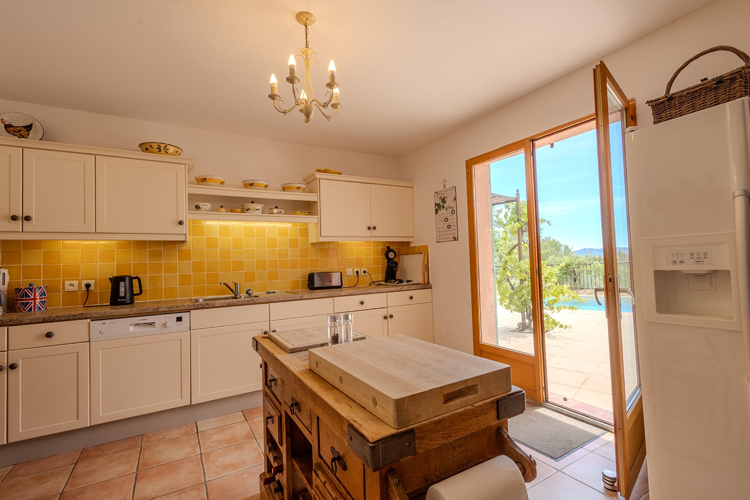 Kitchen | Holiday villa in Claviers