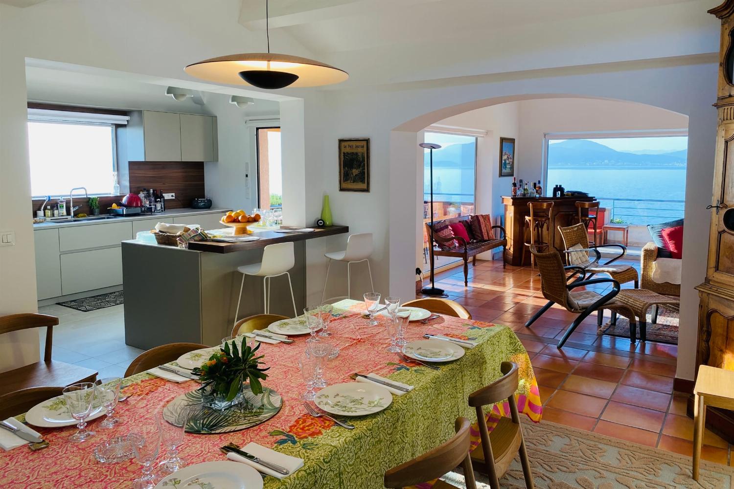 Salle à manger | Villa de vacances en Corse
