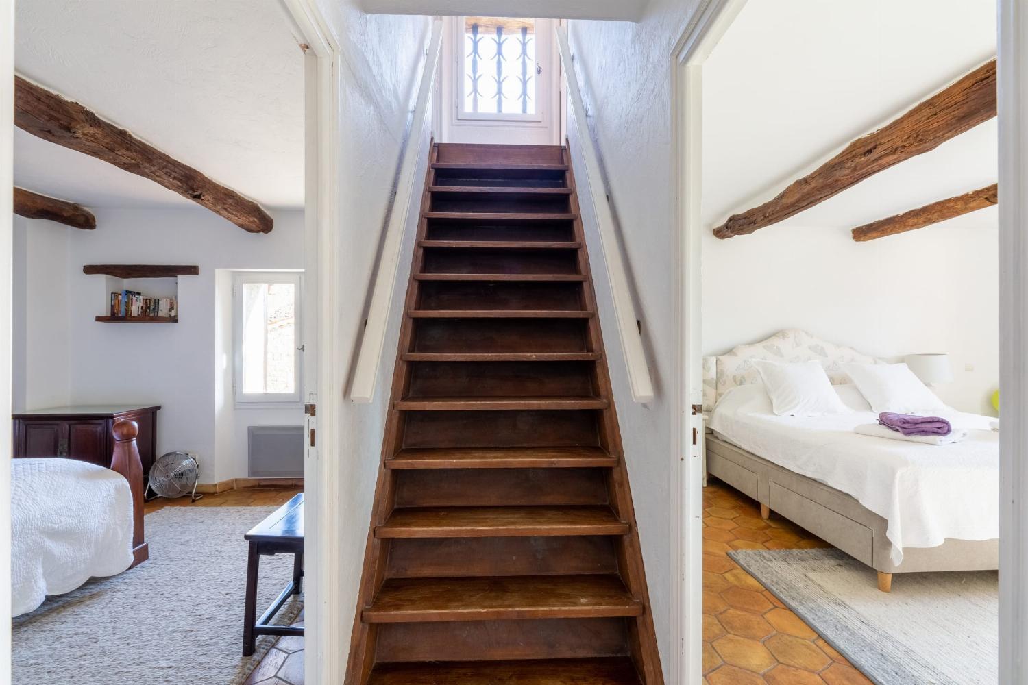 Escalier | Maison de vacances en Provence
