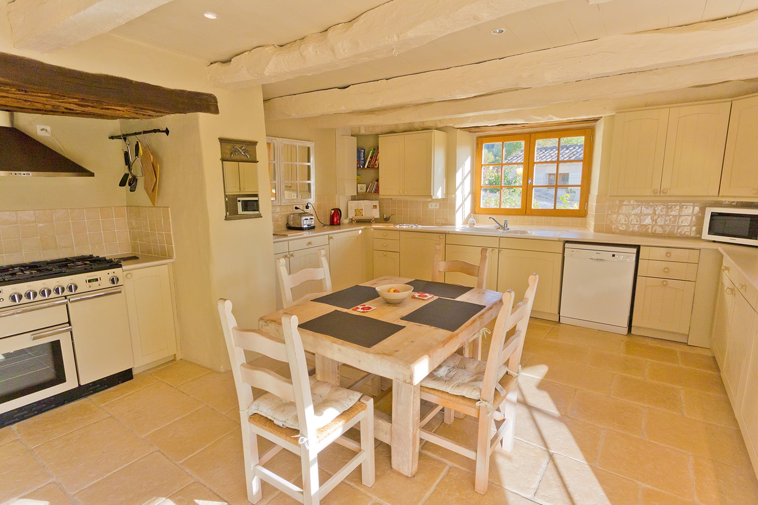 Kitchen | Holiday home in Tarn-en-Garonne Kitchen | Holiday home in Tarn-en-Garonne