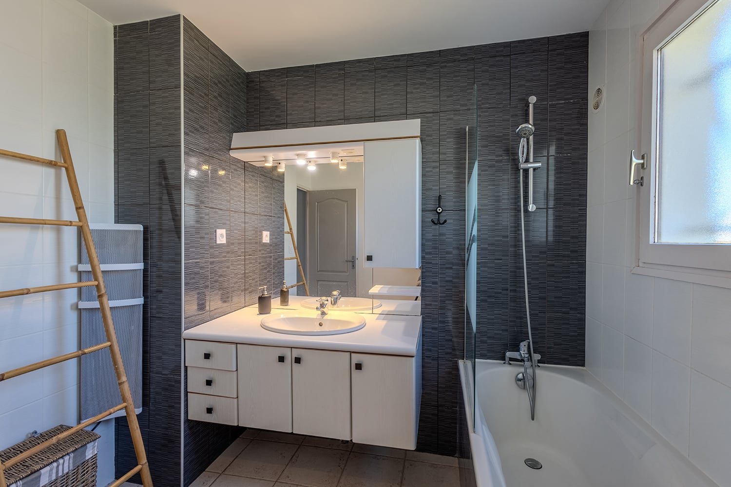 Salle de bain | Villa de vacances à Portiragnes