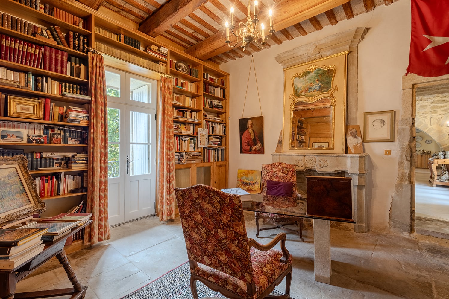 Bibliothèque | Maison de vacances à à Blauzac