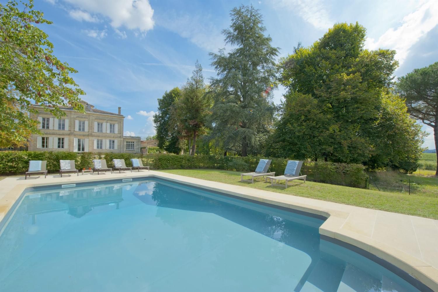 Château de vacances en Gironde avec piscine priveé