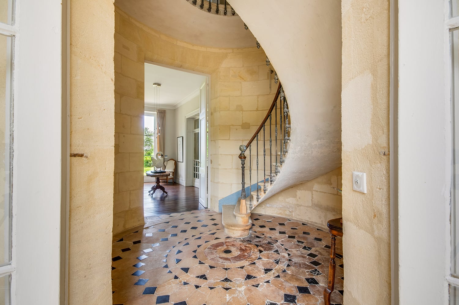 Escalier | Château de vacances en Gironde