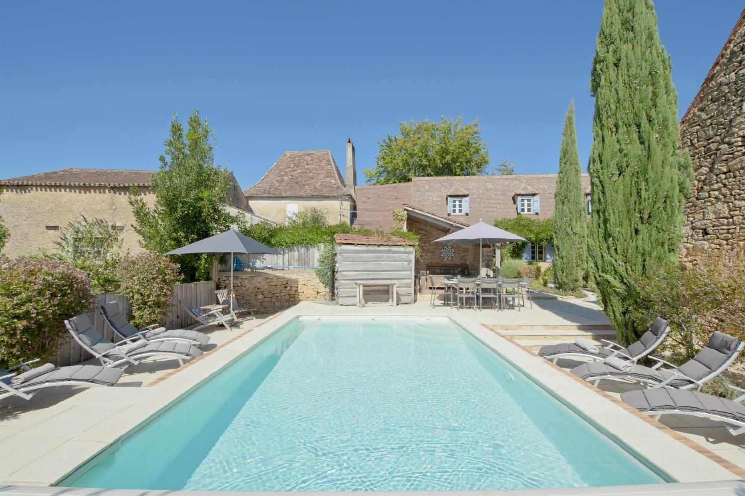 Location maison en Dordogne avec piscine privée