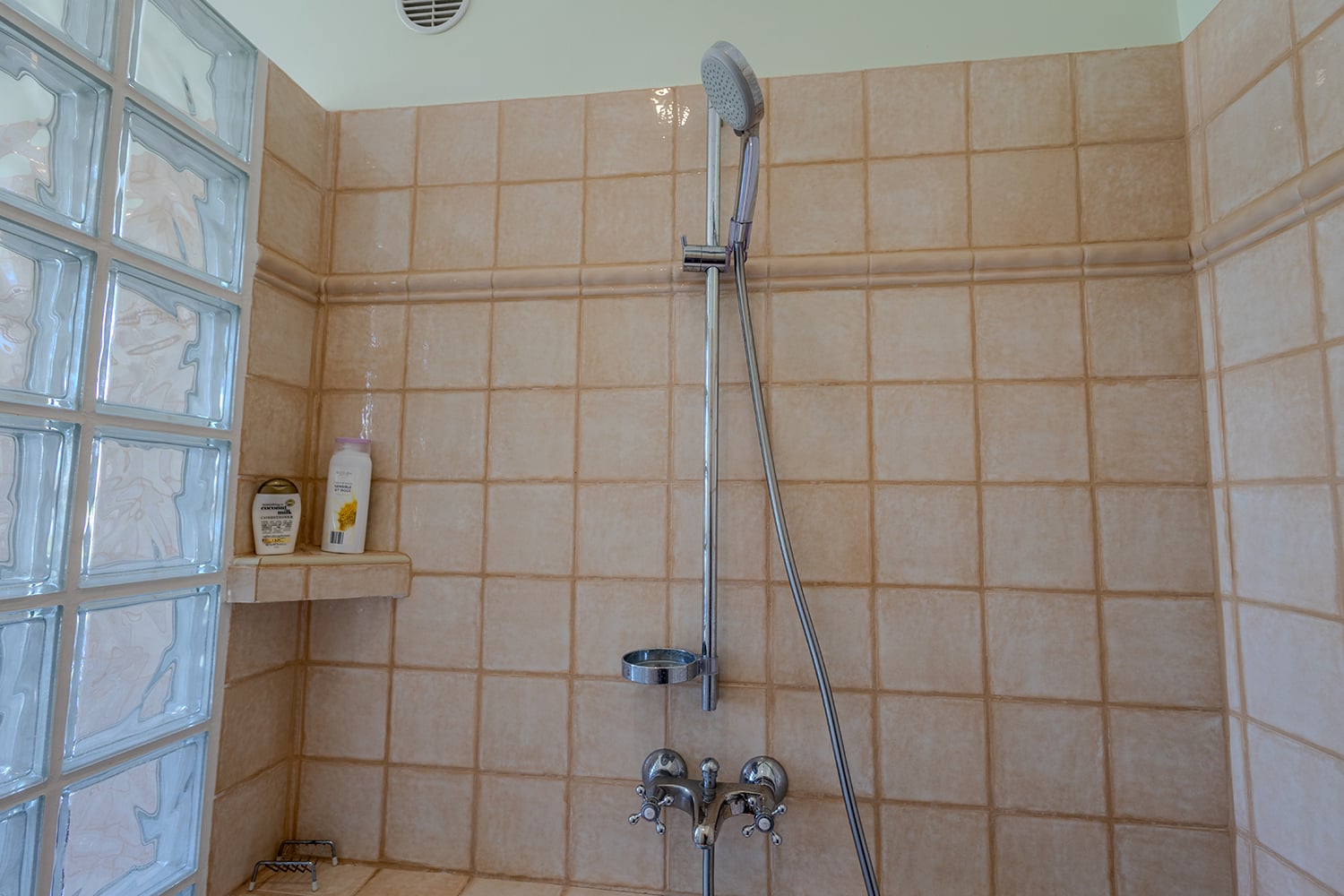 Salle de bain | Domaine viticole de vacances dans le sud de la France