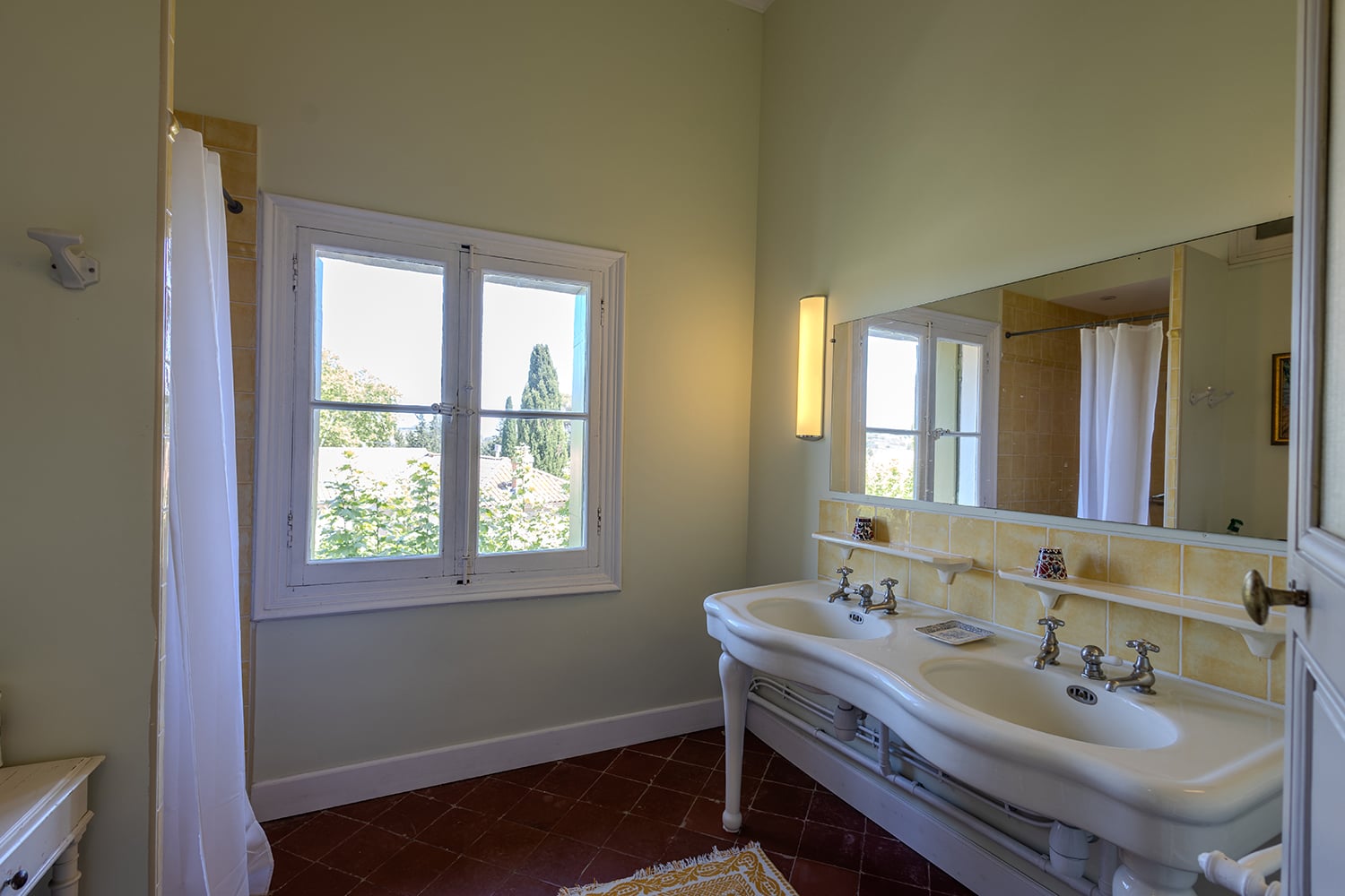 Salle de bain | Domaine viticole de vacances dans le sud de la France
