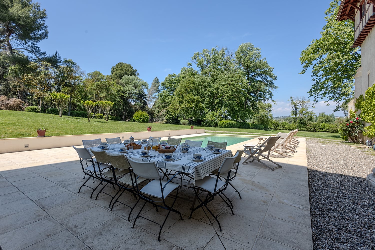 Terrasse de salle à manger