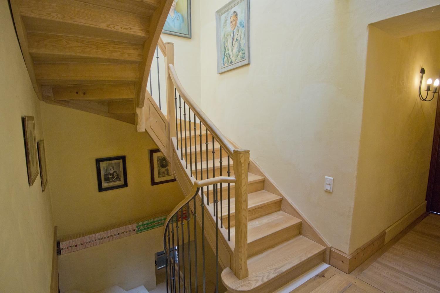 Escalier | Maison de vacances dans le Tarn