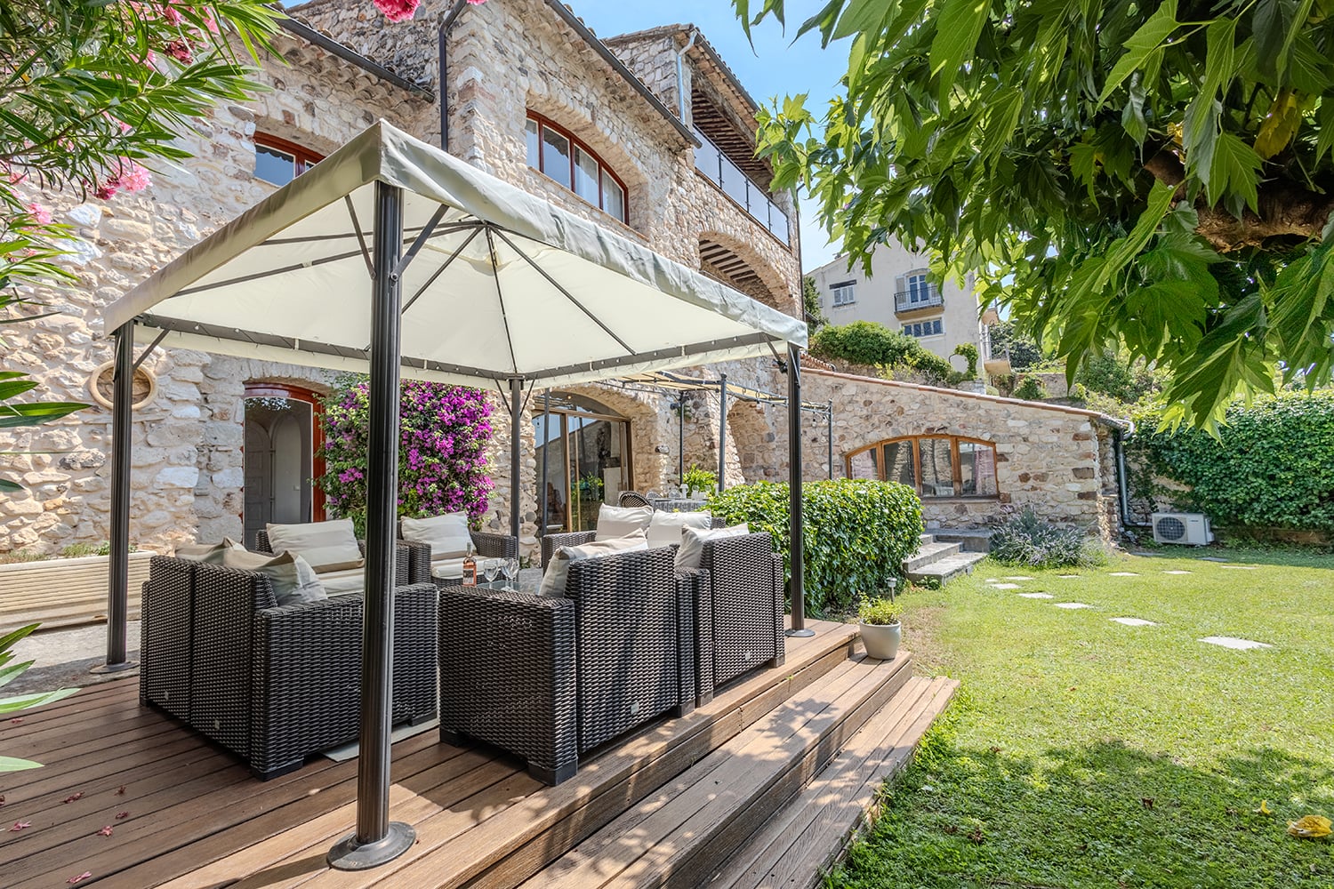 Terrasse ombragée