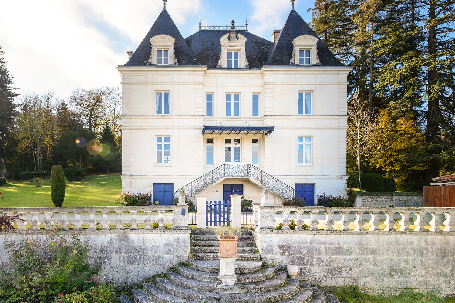 Holiday chateau in Dignac Holiday chateau in Dignac