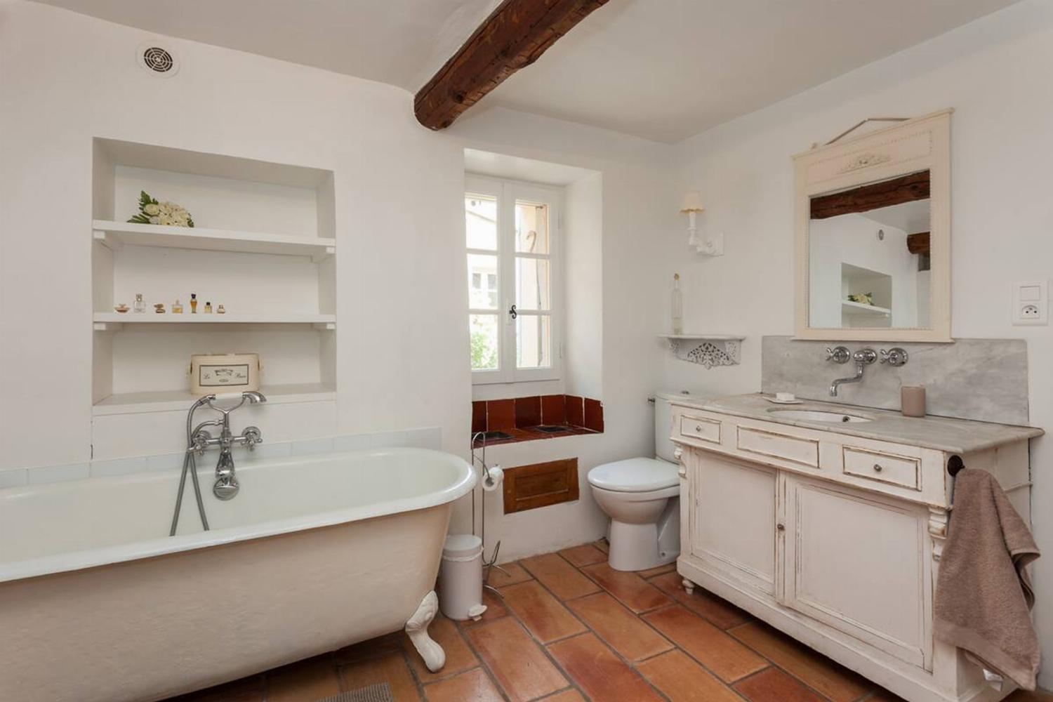 Salle de bain | Location de vacances en Provence