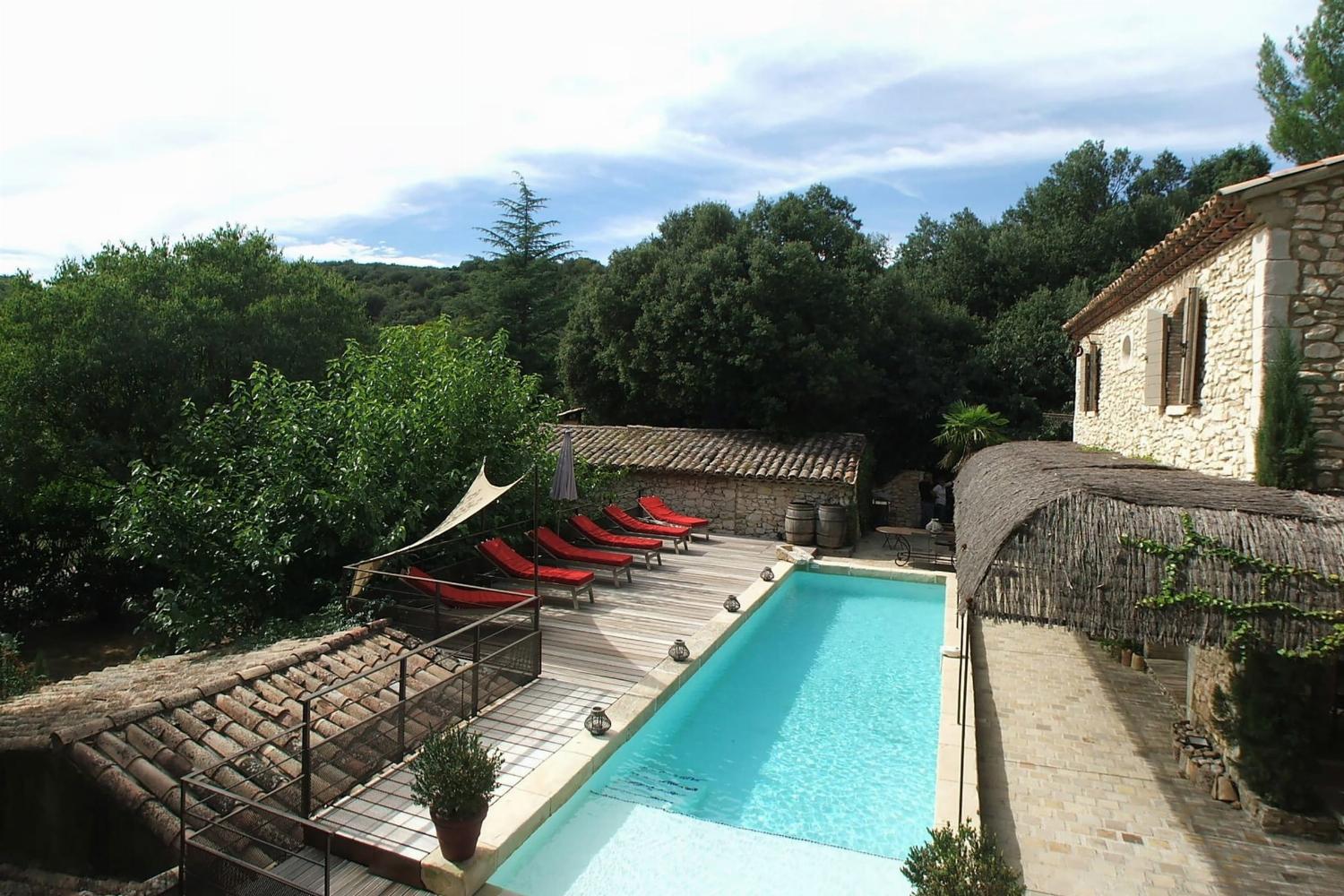 Maison de vacances dans le sud de la France avec piscine privée chauffée