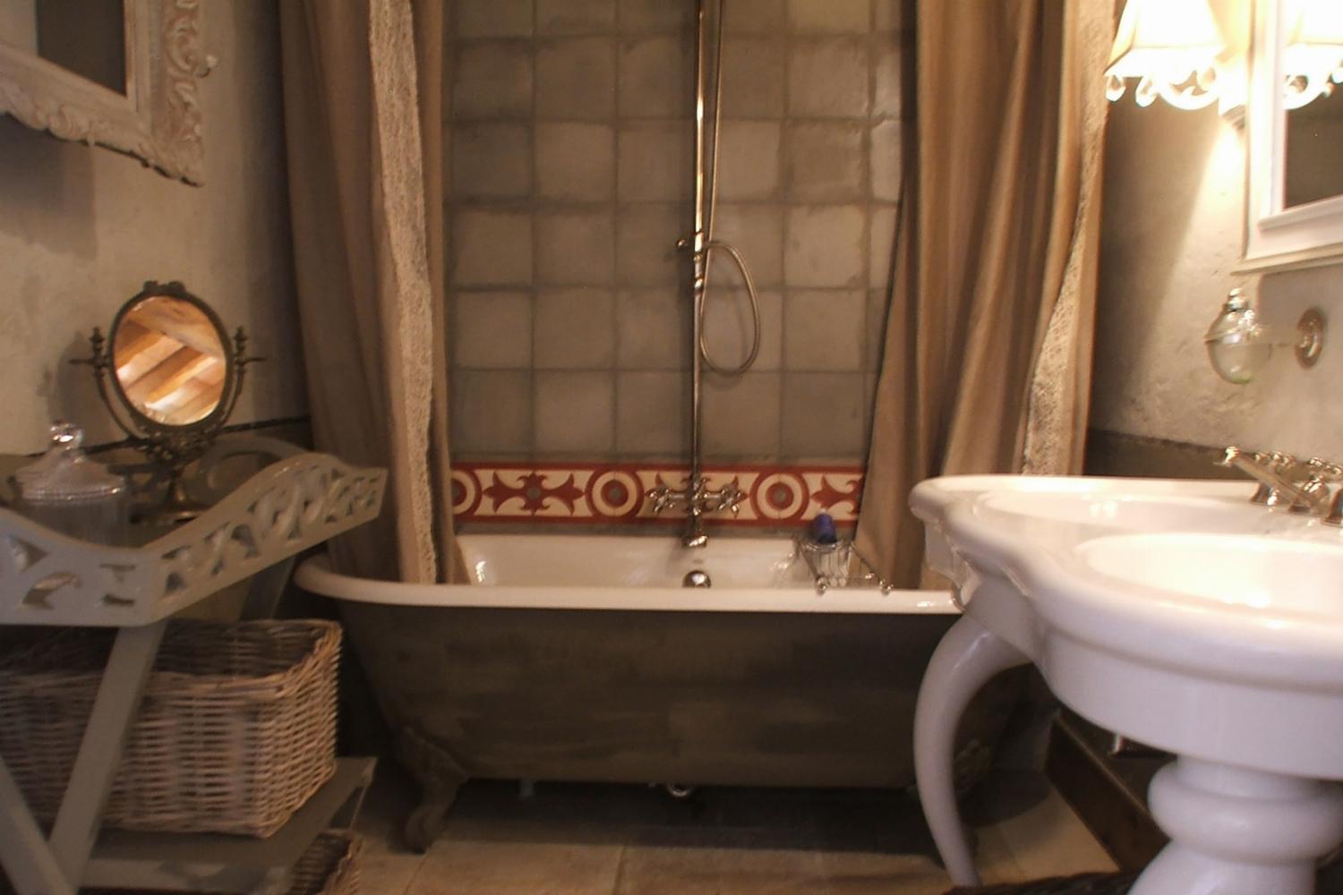Salle de bain | Maison de vacances dans le sud de la France