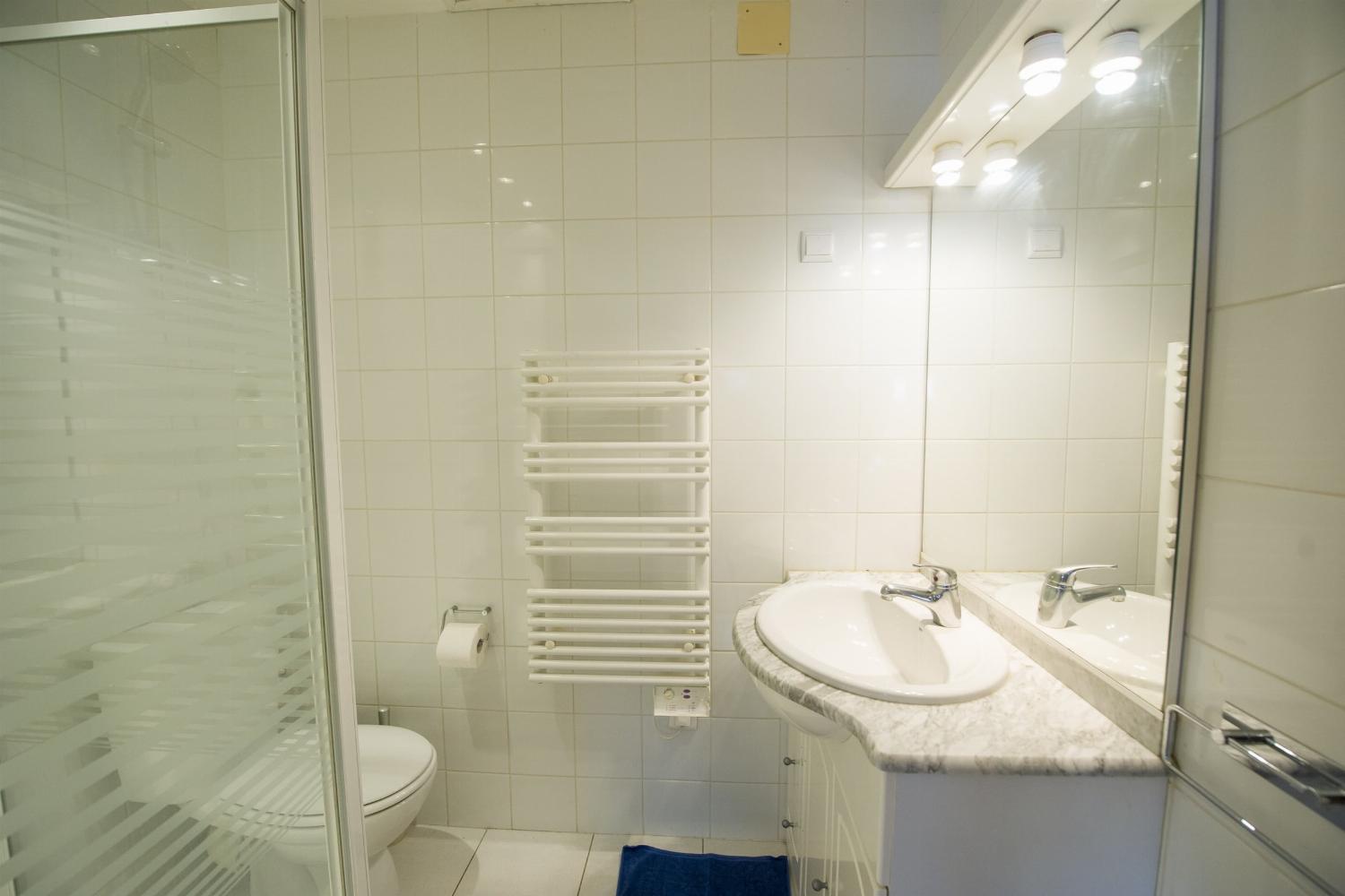 Salle de bain | Location maison en Haute-Garonne