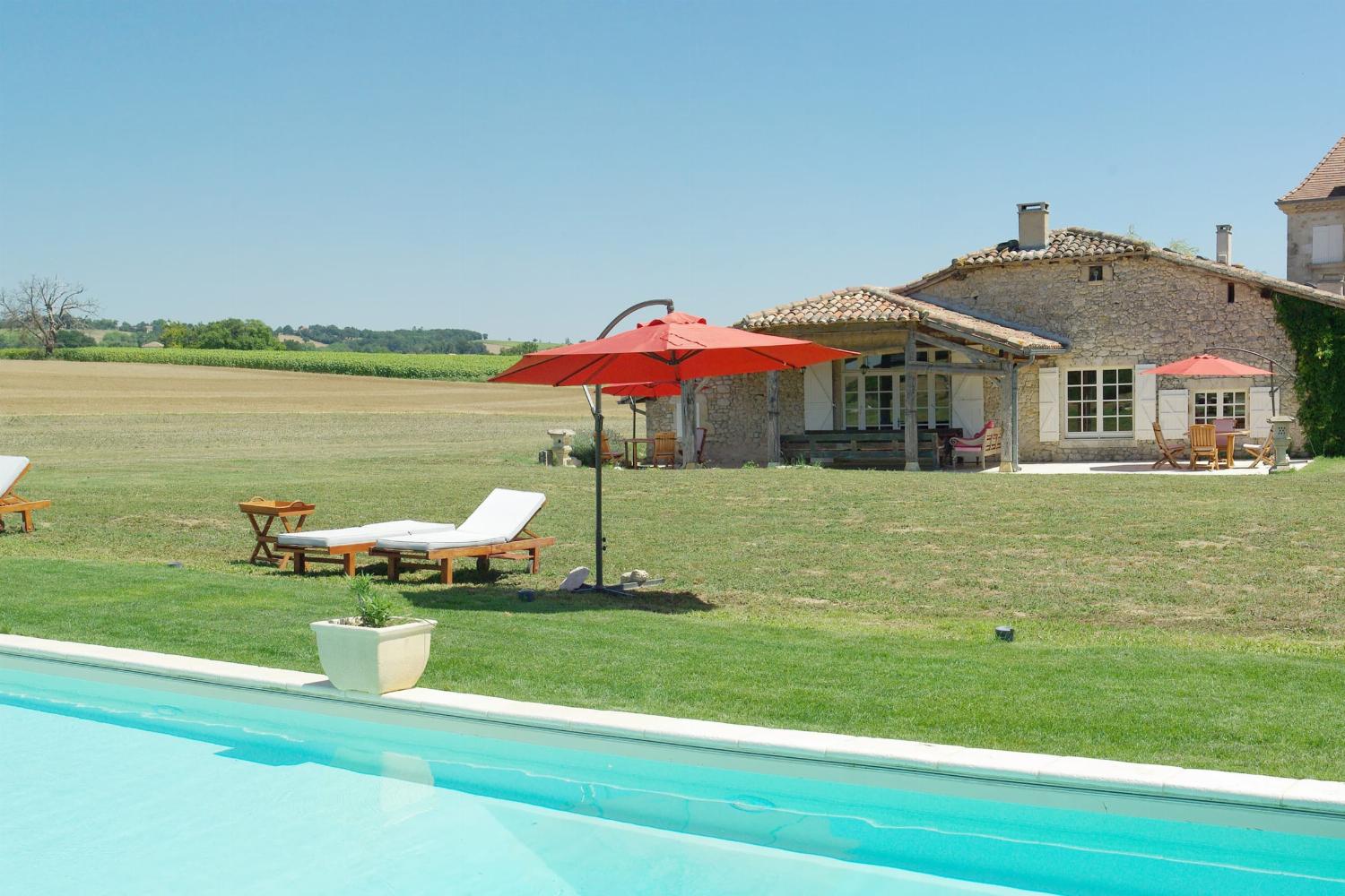 Maison de vacances dans le Gers avec piscine privée