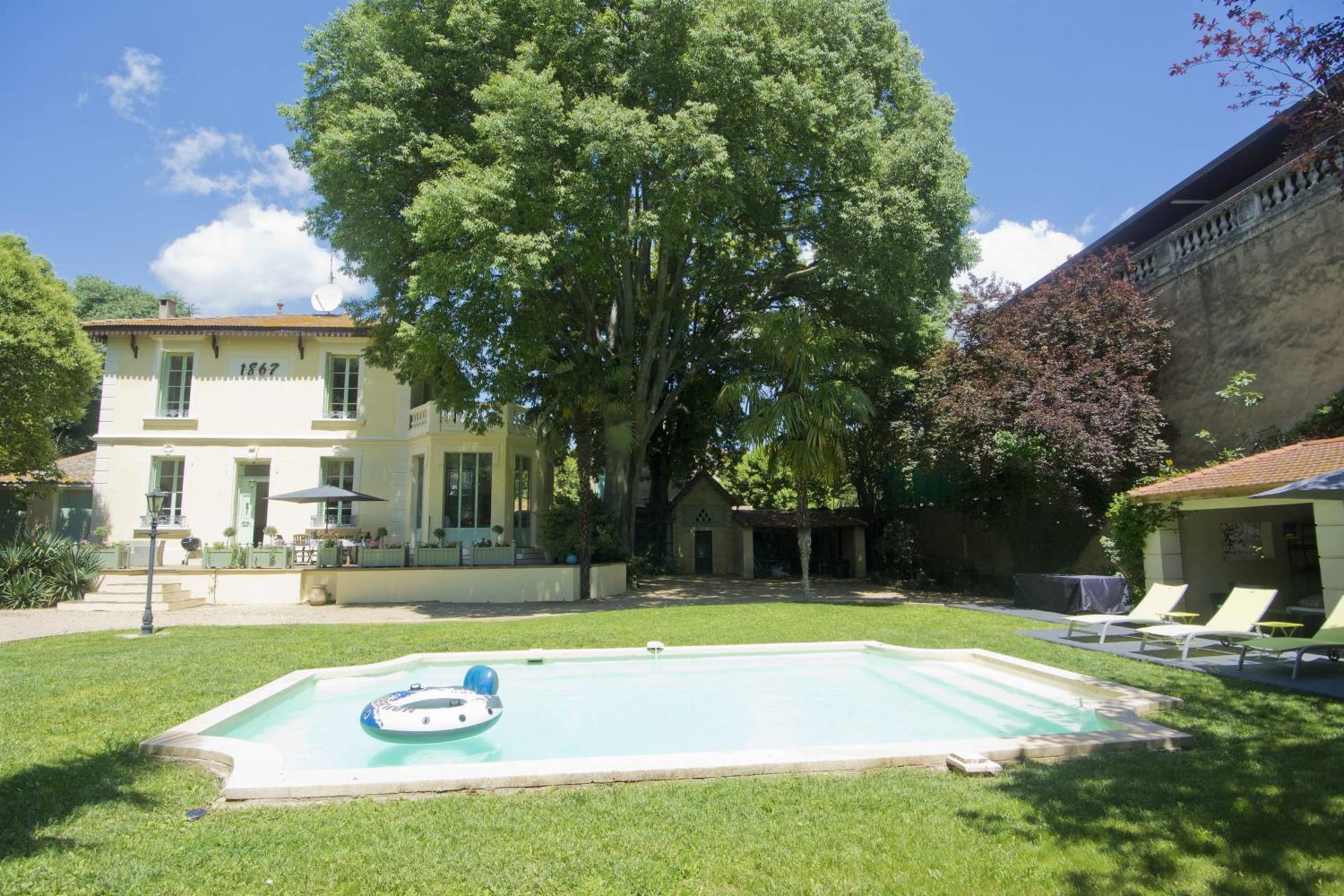 Location maison dans le sud de la France avec piscine privée chauffée