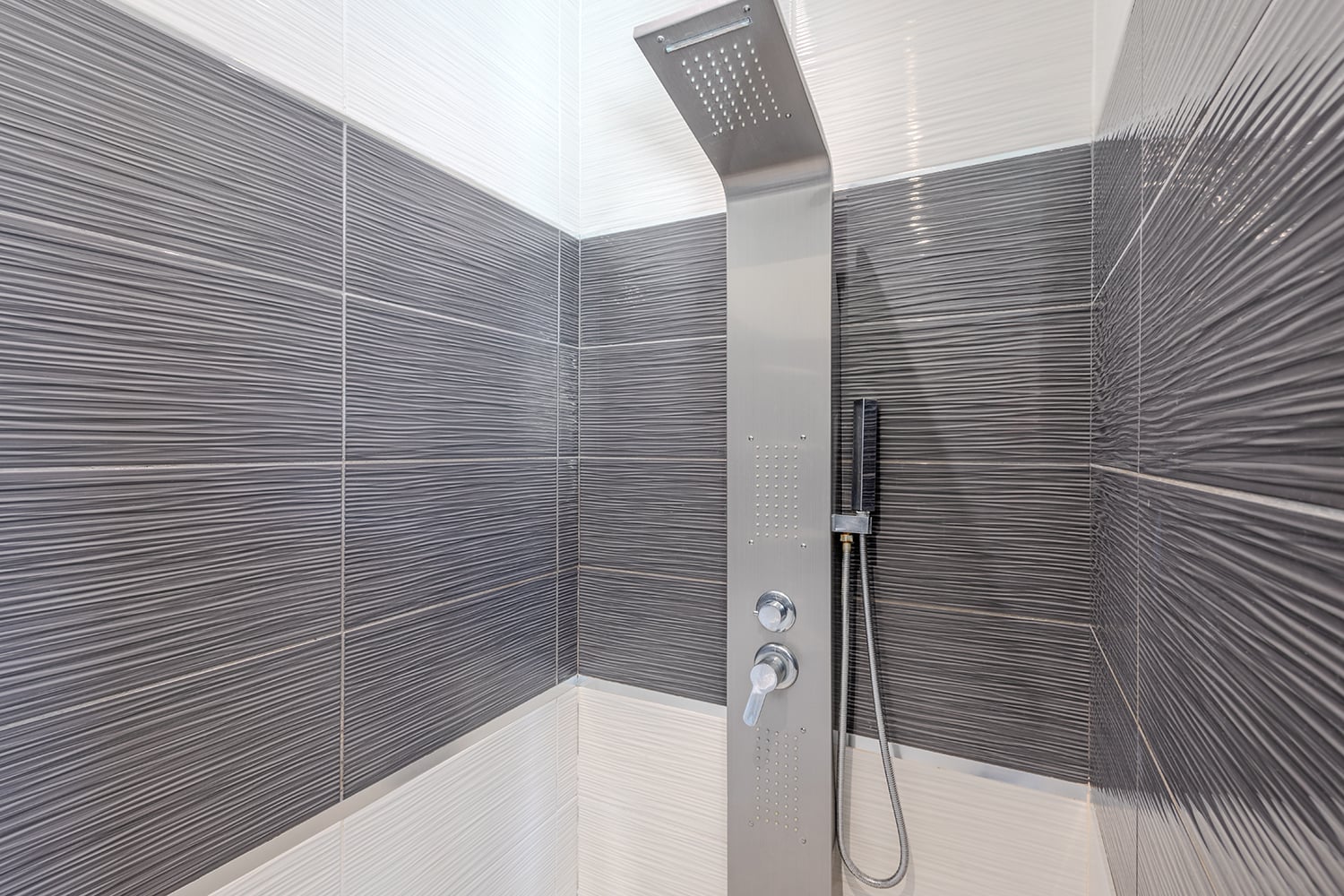 Salle de bain | Villa à louer à Servian avec piscine privée