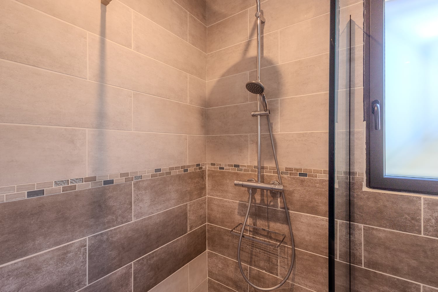 Salle de bain | Villa à louer à Servian avec piscine privée