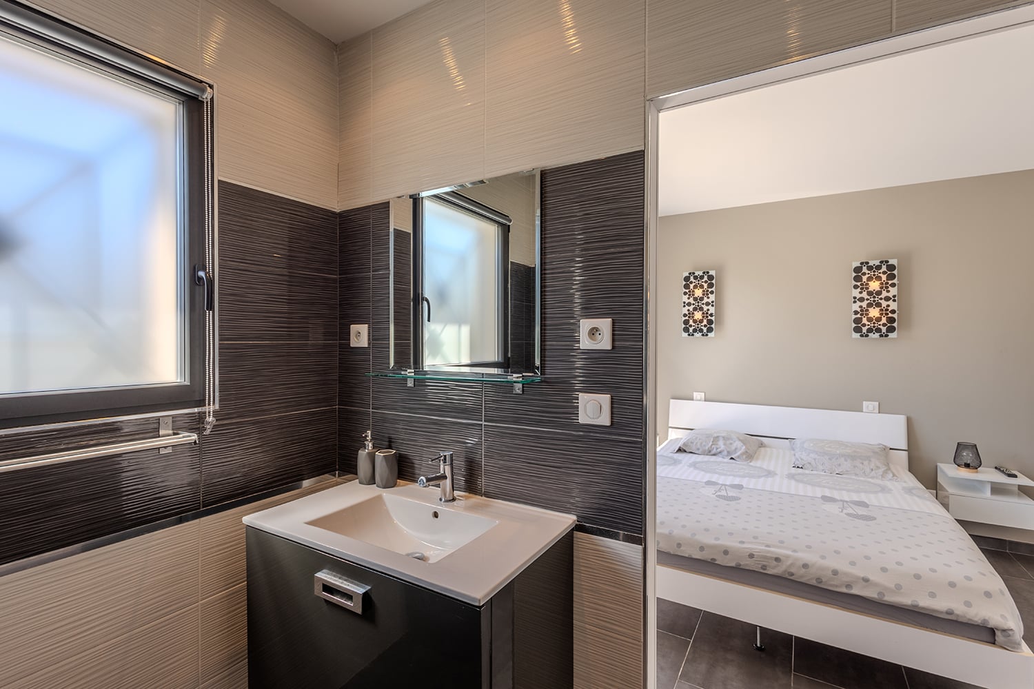 Salle de bain | Villa à louer à Servian avec piscine privée