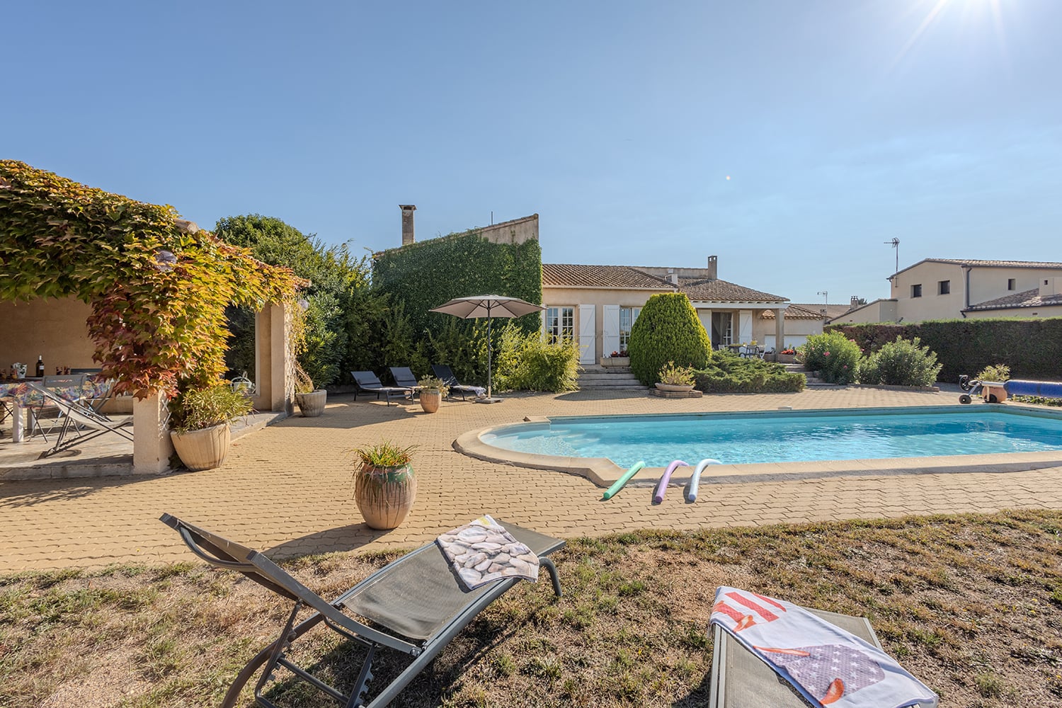 Villa de vacances à Bessan avec piscine privée chauffée Villa de vacances à Bessan avec piscine privée chauffée
