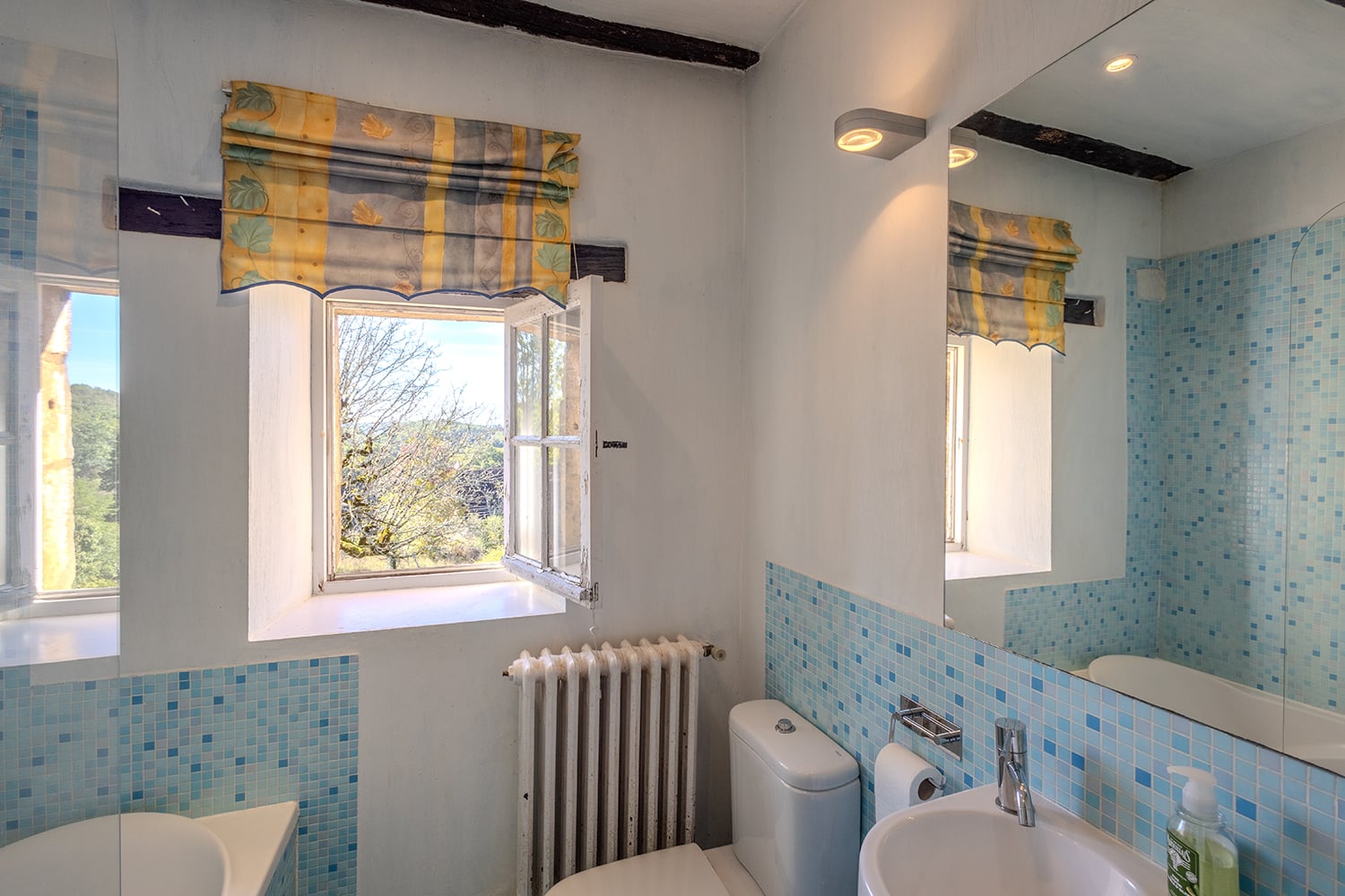 Salle de bain | Location maison en Dordogne