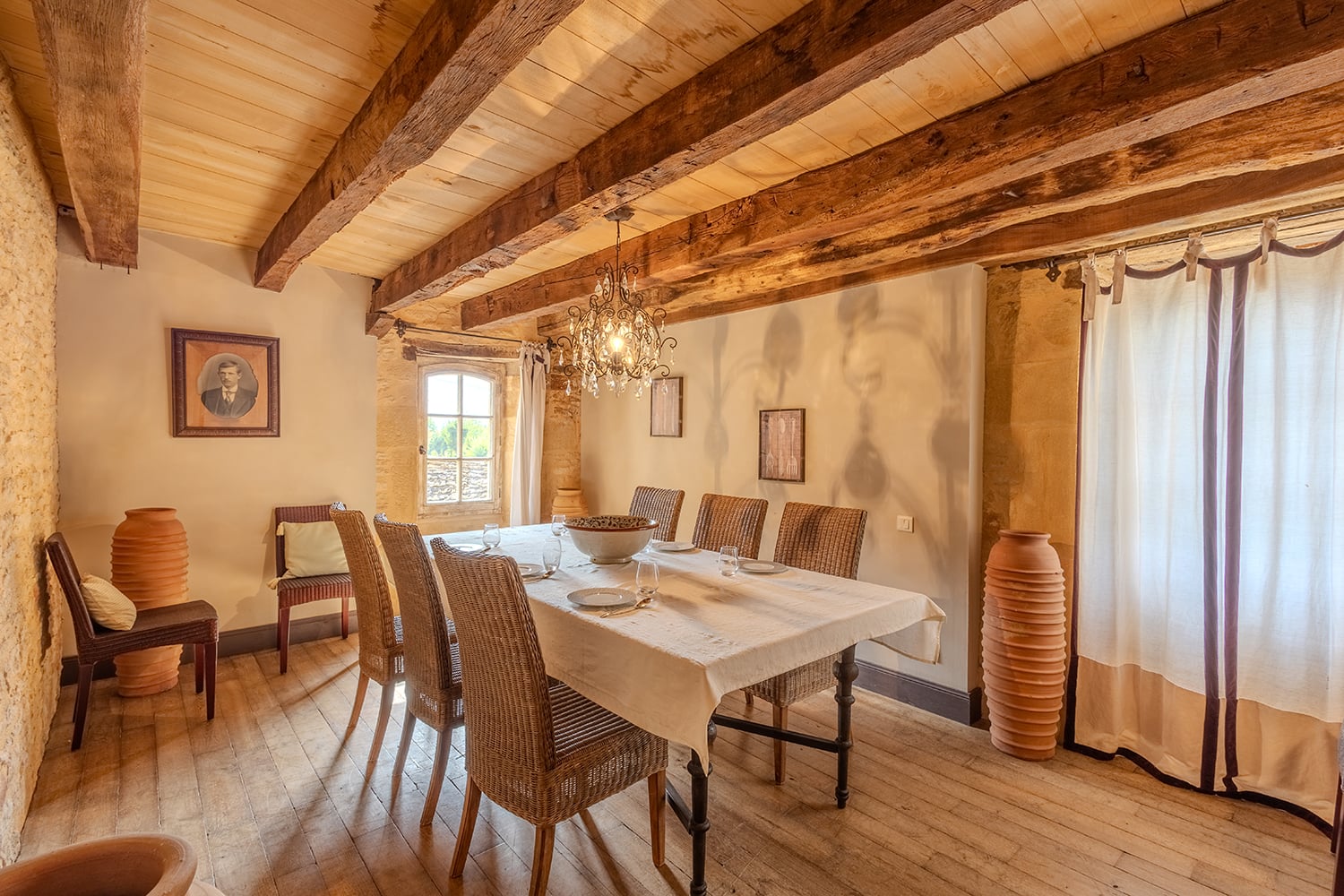 Salle à manger | Maison à louer en Nouvelle-Aquitaine