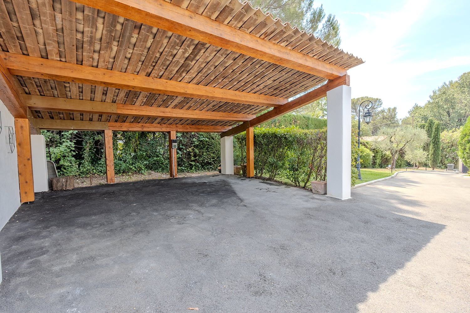 Parking couvert