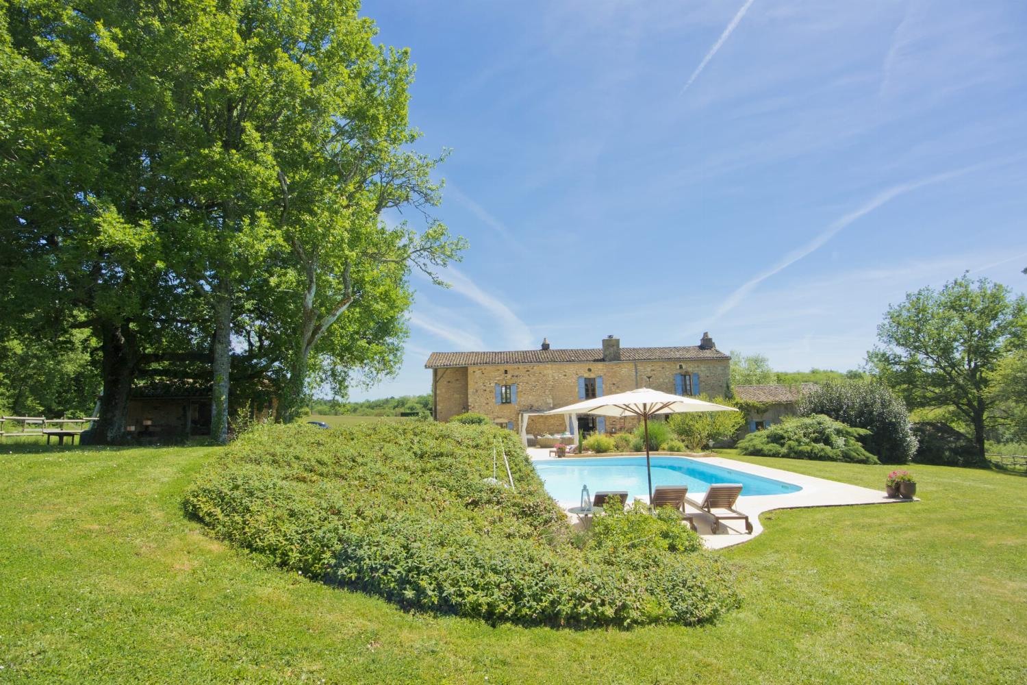 Maison de vacances en Nouvelle-Aquitaine avec piscine privée
