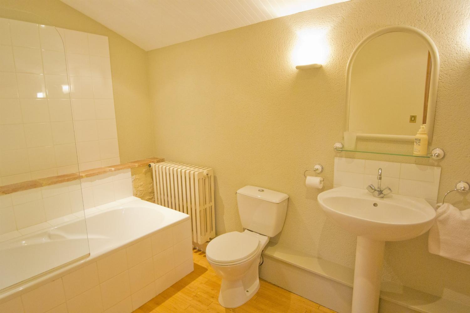 Salle de bain | Château de vacances en Dordogne