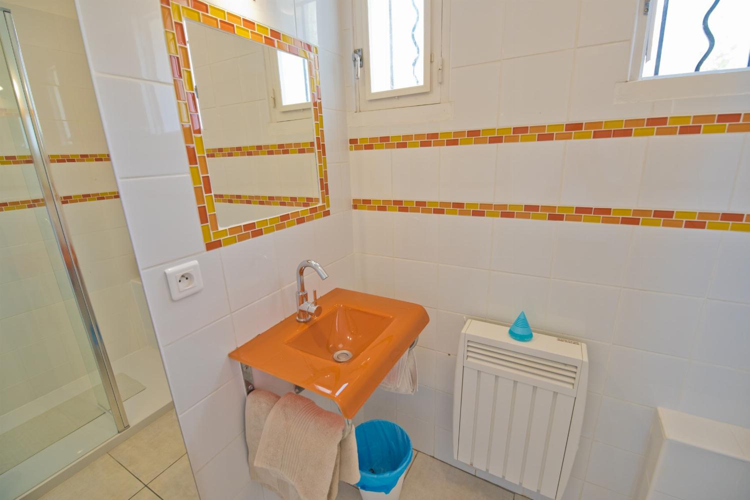 Salle de bain | Location maison dans le sud de la France